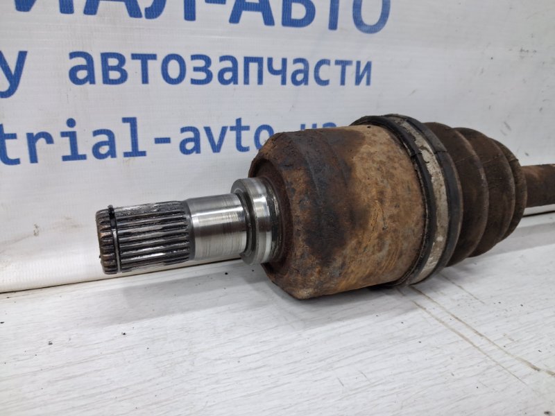 Привод задний Tucson 2004-2009 JM 2.0 diesel D4EA Привод задний Tucson 2004-2009 JM 2.0 diesel D4EA