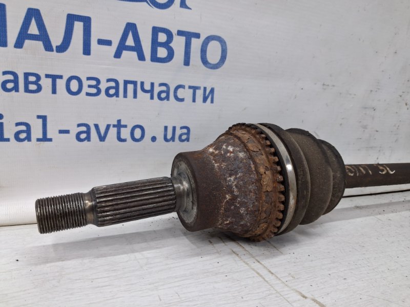 Привод задний левый Outlander 2003-2006 cu 2.4 бензин 4G69