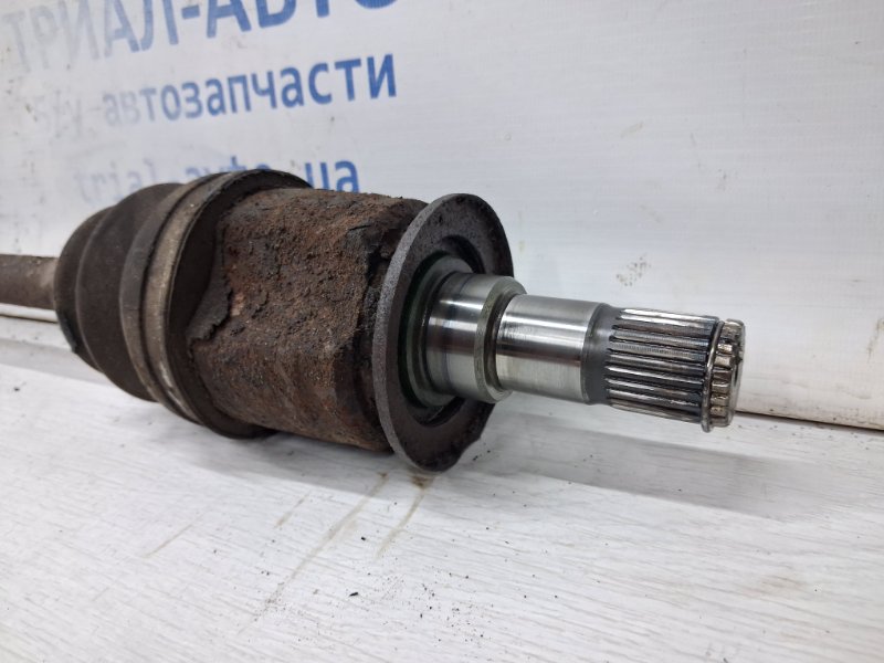 Привод задний левый Outlander 2003-2006 cu 2.4 бензин 4G69