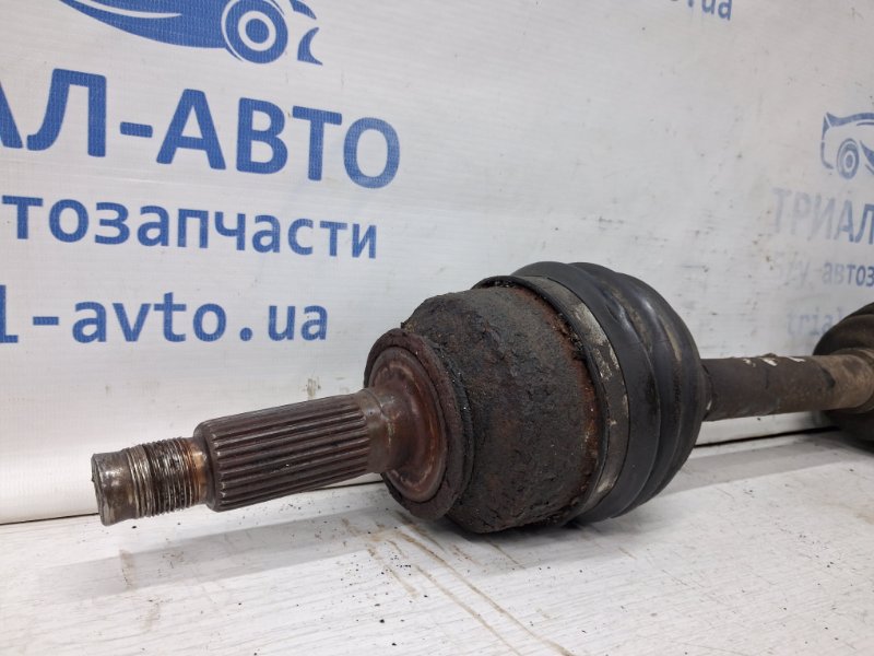 Привод передний левый АКПП Sorento 2002-2011 BL 2.5 diesel D4CB Привод передний левый АКПП Sorento 2002-2011 BL 2.5 diesel D4CB