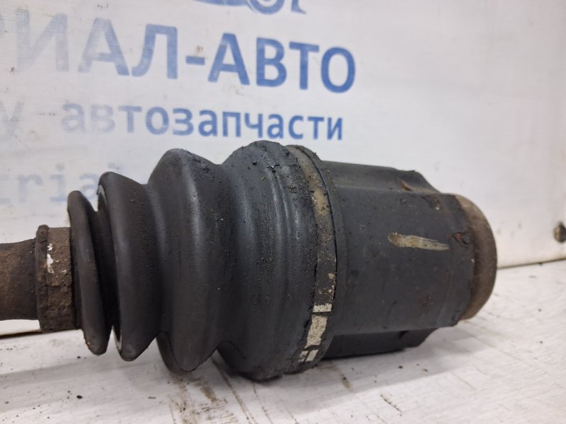 Привод передний правый МКПП Tucson 2004-2009 JM 2.0 diesel D4EA Привод передний правый МКПП Tucson 2004-2009 JM 2.0 diesel D4EA