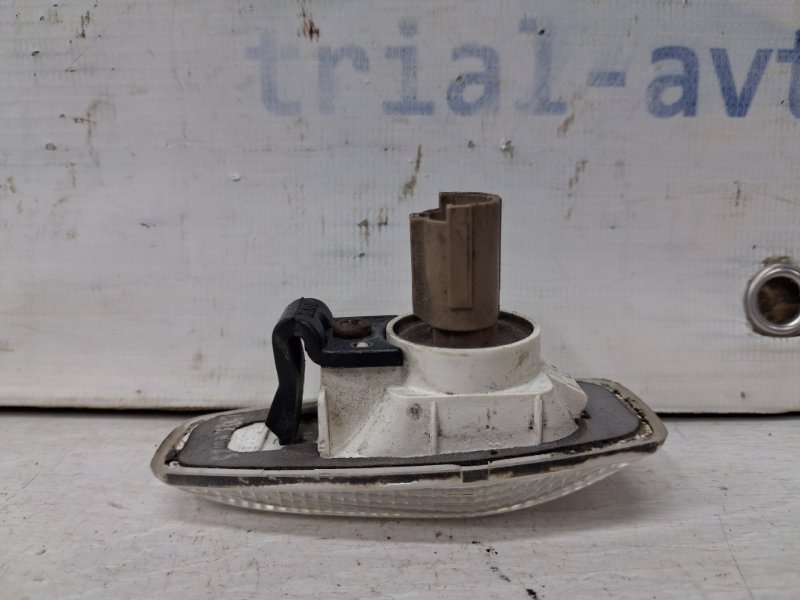 Повторитель поворотника Kia Sorento BL 2.5 diesel D4CB