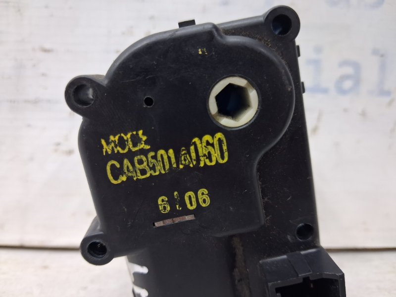 Сервопривод Outlander 2003-2006 cu 2.4 бензин 4G69