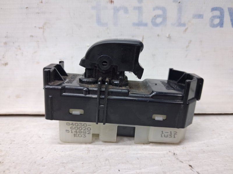Кнопка стеклоподъемника Toyota Prado 2002-2009 J120 4.0 1GR-FE 8403060020 Б/У