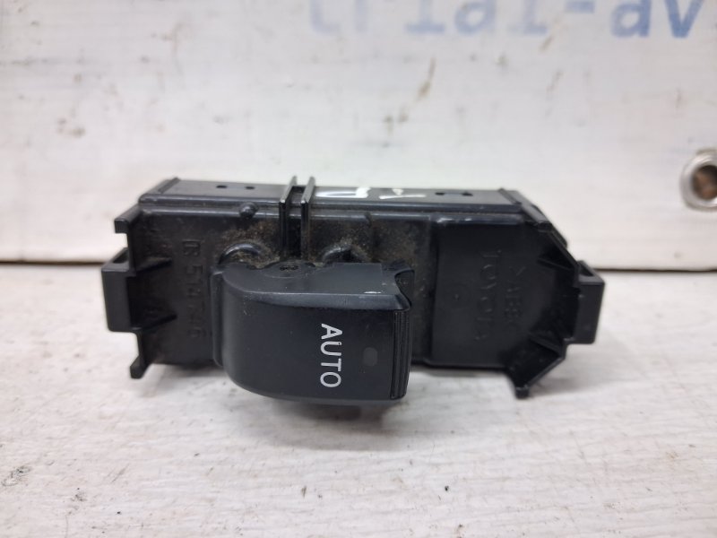 Кнопка стеклоподъемника Prado 2002-2009 J120 4.0 1GR-FE
