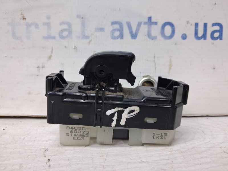 Кнопка стеклоподъемника Toyota Prado 2002-2009 J120 4.0 1GR-FE 8403060020 Б/У
