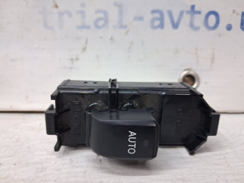 Кнопка стеклоподъемника Prado 2002-2009 J120 4.0 1GR-FE