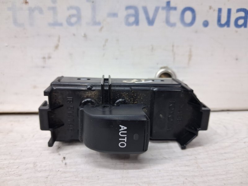 Кнопка стеклоподъемника Prado 2002-2009 J120 4.0 1GR-FE