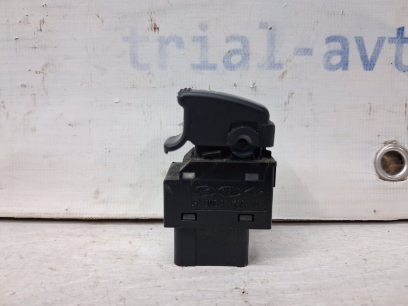 Запчасть кнопка стеклоподъемника Hyundai Tucson 2004-2009 JM 2.0 diesel D4EA 935802E050WK Б/У Кнопка стеклоподъемника Hyundai Tucson 2004-2009 JM 2.0 diesel D4EA 935802E050WK Б/У