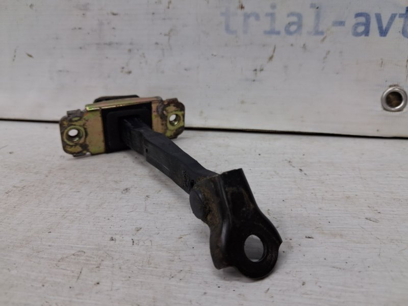 Ограничитель двери передний левый Hyundai Sonata NF 2.4 бензин G4KC Ограничитель двери передний левый Hyundai Sonata NF 2.4 бензин G4KC