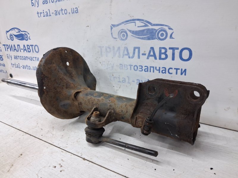 Амортизатор передний правый Hyundai Tucson JM 2.0 diesel D4EA Амортизатор передний правый Hyundai Tucson JM 2.0 diesel D4EA
