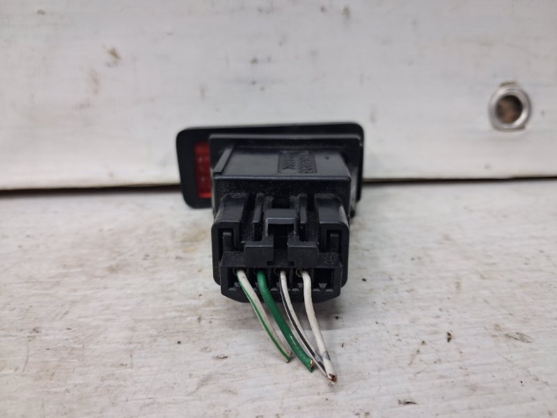 Кнопка аварийки Toyota Prado J120 4.0 1GR-FE