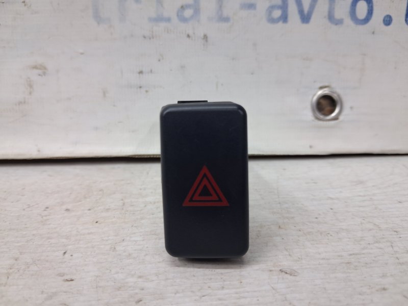 Запчасть кнопка аварийки Hyundai Sonata 2004-2010 NF 2.4 бензин G4KC 937903K000 Б/У Кнопка аварийки Hyundai Sonata 2004-2010 NF 2.4 бензин G4KC 937903K000 Б/У