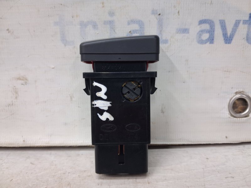 Кнопка аварийки Sonata 2004-2010 NF 2.4 бензин G4KC Кнопка аварийки Sonata 2004-2010 NF 2.4 бензин G4KC