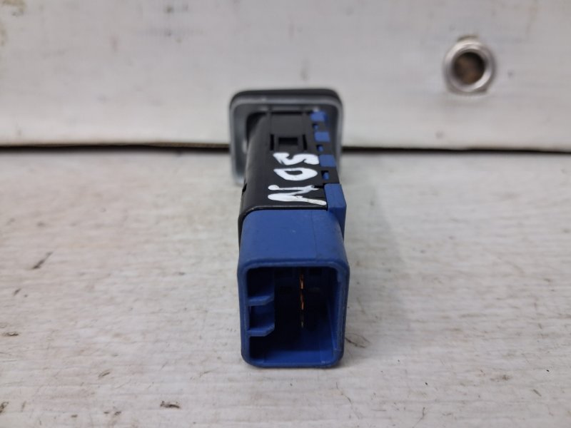 Кнопка подогрева Hyundai Sonata NF 2.4 бензин G4KC Кнопка подогрева Hyundai Sonata NF 2.4 бензин G4KC