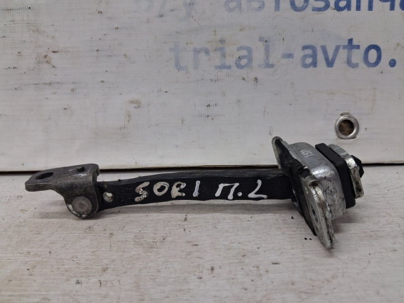 Запчасть ограничитель двери передний левый Kia Sorento 2002-2011 BL 2.5 diesel D4CB 793803E001 Б/У Ограничитель двери передний левый Kia Sorento 2002-2011 BL 2.5 diesel D4CB 793803E001 Б/У