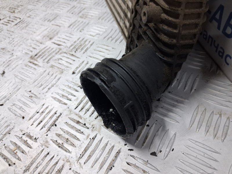 Радиатор интеркуллера Caddy 2003-2015 2k 1.9 diesel BJB