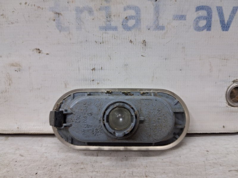 Повторитель поворотника Caddy 2003-2015 2k 1.9 diesel BJB Повторитель поворотника Caddy 2003-2015 2k 1.9 diesel BJB