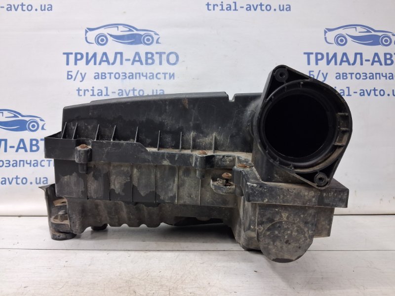 Запчасть корпус воздушного фильтра Volkswagen Caddy 2003-2015 2k 1.9 diesel BJB 1K0129607AQ Б/У Корпус воздушного фильтра Volkswagen Caddy 2003-2015 2k 1.9 diesel BJB 1K0129607AQ Б/У