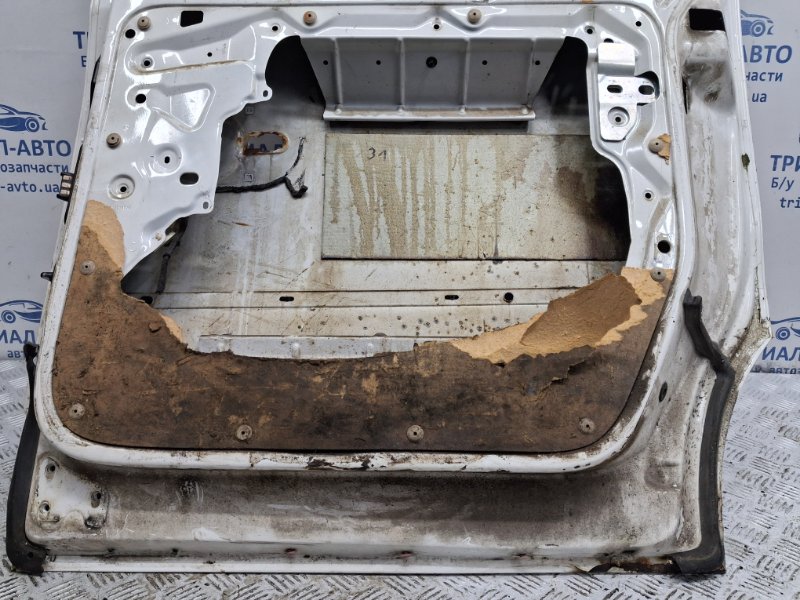 Дверь сдвижная правая Caddy 2003-2015 2k 1.9 diesel BJB Дверь сдвижная правая Caddy 2003-2015 2k 1.9 diesel BJB