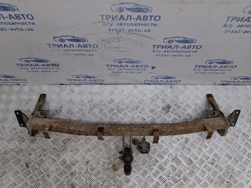 Фаркоп Caddy 2003-2015 2k 1.9 diesel BJB Фаркоп Caddy 2003-2015 2k 1.9 diesel BJB