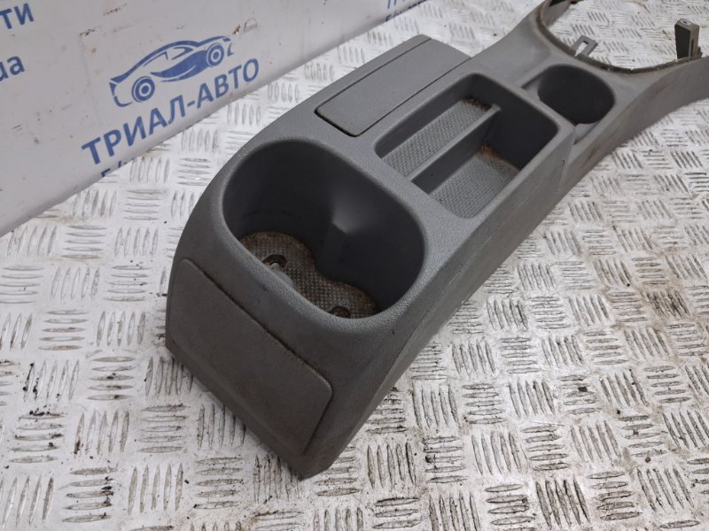 Подлокотник Volkswagen Caddy 2k 1.9 diesel BJB