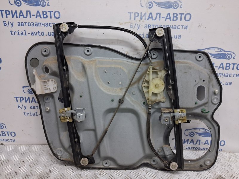 Стеклоподъемник передний правый Caddy 2003-2015 2k 1.9 diesel BJB Стеклоподъемник передний правый Caddy 2003-2015 2k 1.9 diesel BJB