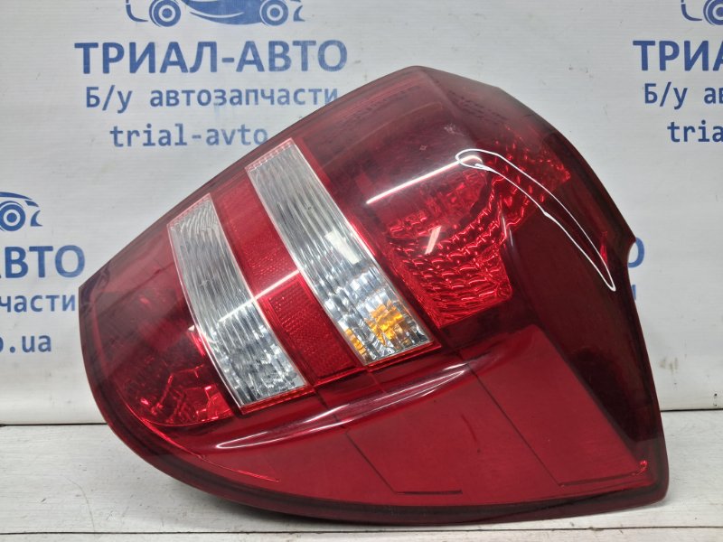 Фонарь задний внешний правый Kia Ceed 2006-2012 ED 1.6 Diesel D4FB 924021H300 Б/У