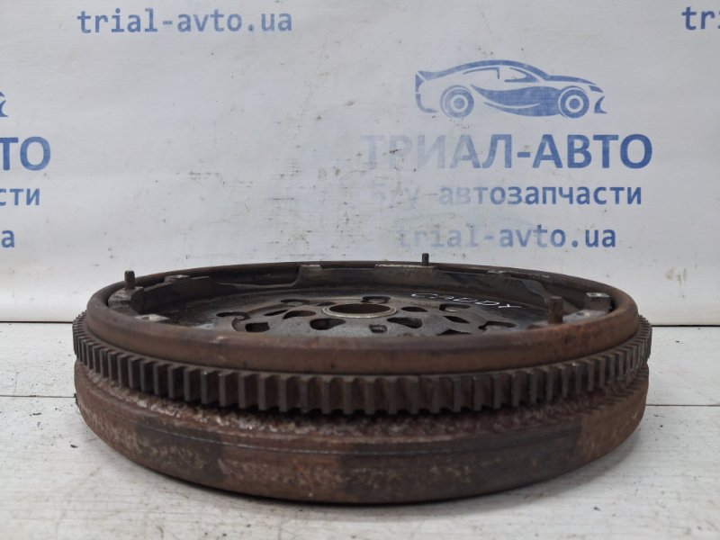 Маховик Caddy 2003-2015 2k 1.9 diesel BJB Маховик Caddy 2003-2015 2k 1.9 diesel BJB