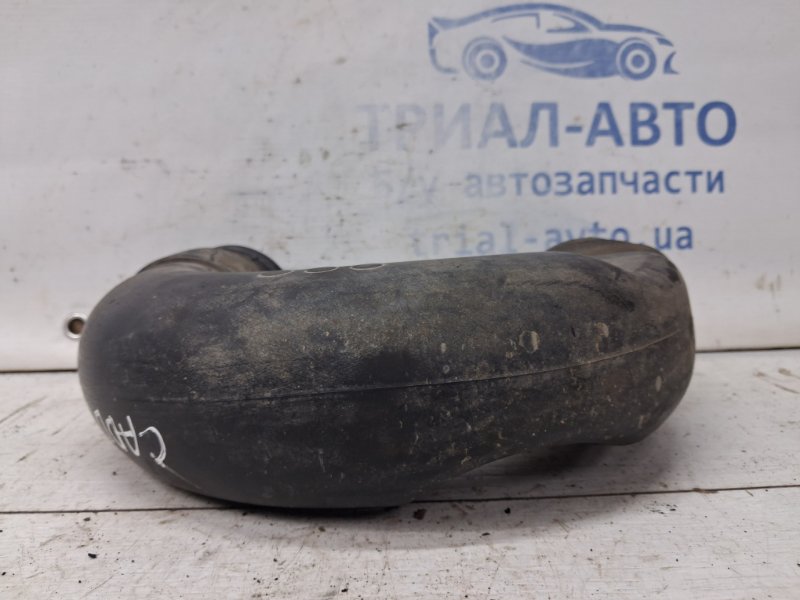 Патрубок воздушного фильтра Volkswagen Caddy 2k 1.9 diesel BJB