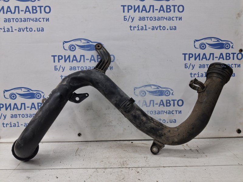 Запчасть патрубок интеркулера Volkswagen Caddy 2003-2015 2k 1.9 diesel BJB 1K0145762F Б/У Патрубок интеркулера Volkswagen Caddy 2003-2015 2k 1.9 diesel BJB 1K0145762F Б/У