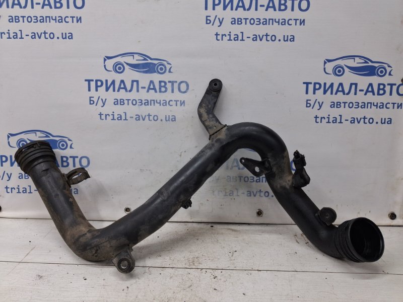 Патрубок интеркулера Caddy 2003-2015 2k 1.9 diesel BJB Патрубок интеркулера Caddy 2003-2015 2k 1.9 diesel BJB