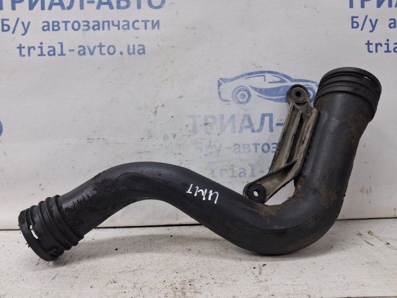 Патрубок интеркулера Volkswagen Caddy 2003-2015 2k 1.9 diesel BJB 1K0145762P Б/У