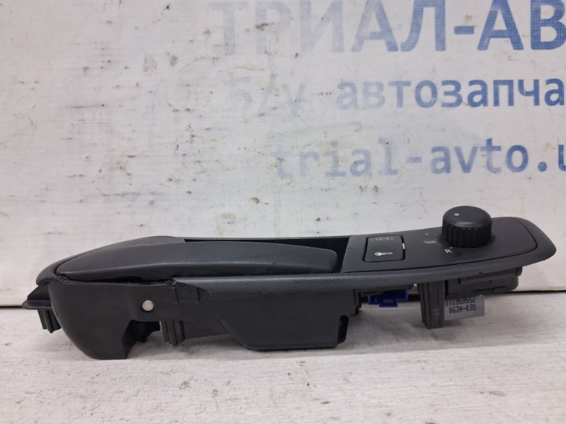 Ручка двери внутреняя передняя левая Caddy 2003-2015 2k 1.9 diesel BJB Ручка двери внутреняя передняя левая Caddy 2003-2015 2k 1.9 diesel BJB