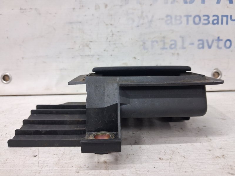 Ручка двери внутреняя задняя левая Caddy 2003-2015 2k 1.9 diesel BJB