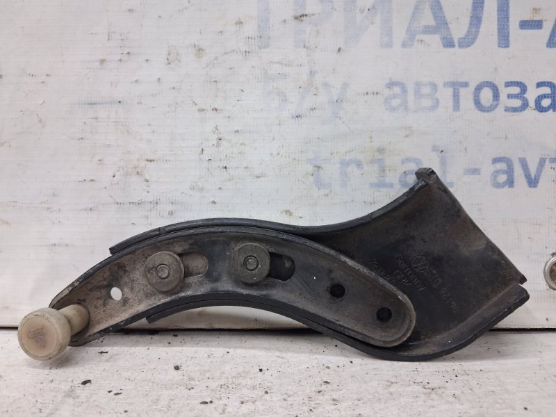 Запчасть ролик раздвижной двери Volkswagen Caddy 2003-2015 2k 1.9 diesel BJB 2K0843436A Б/У Ролик раздвижной двери Volkswagen Caddy 2003-2015 2k 1.9 diesel BJB 2K0843436A Б/У
