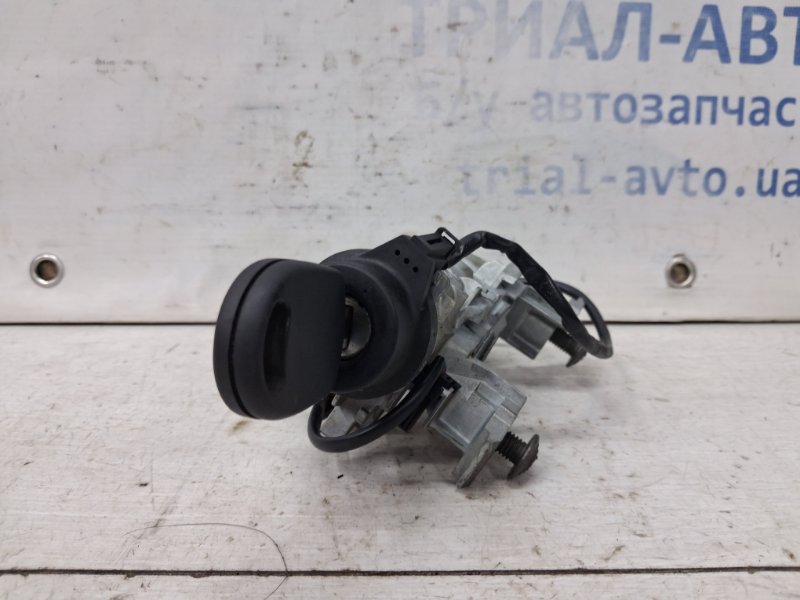 Замок зажигания Caddy 2003-2015 2k 1.9 diesel BJB Замок зажигания Caddy 2003-2015 2k 1.9 diesel BJB