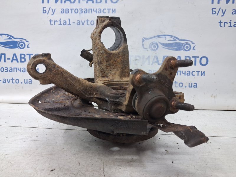 Кулак поворотный левый со ступицей Volkswagen Caddy 2k 1.9 diesel BJB Кулак поворотный левый со ступицей Volkswagen Caddy 2k 1.9 diesel BJB