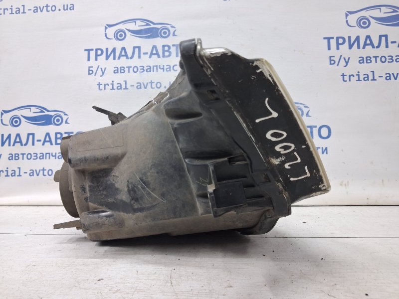 Фара левая галоген L200 2006-2015 KB 2.5 Diesel 4D56