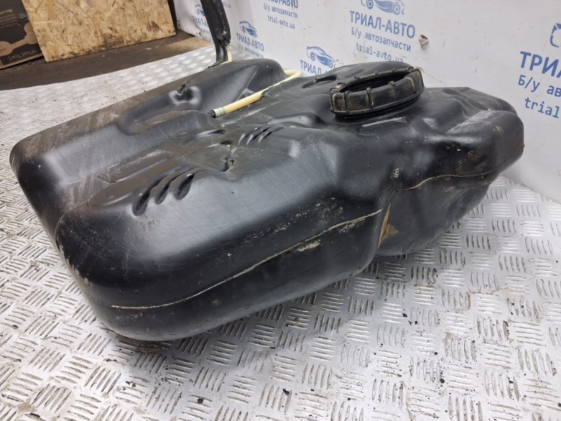 Бак топливный пластик Volkswagen Caddy 2k 1.9 diesel BJB Бак топливный пластик Volkswagen Caddy 2k 1.9 diesel BJB
