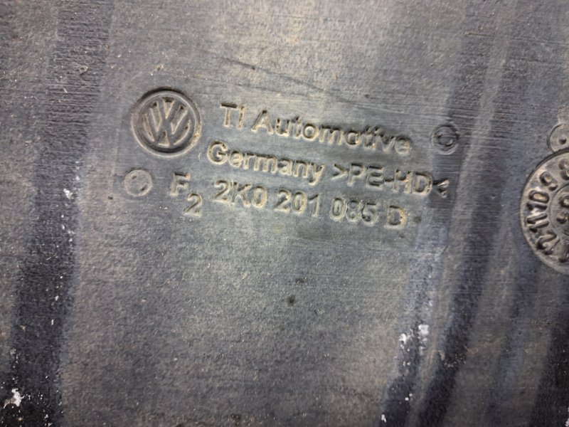 Бак топливный пластик Caddy 2003-2015 2k 1.9 diesel BJB Бак топливный пластик Caddy 2003-2015 2k 1.9 diesel BJB