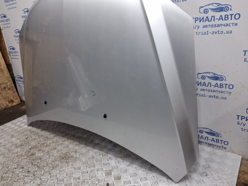 Капот Kia Sorento BL 2.5 diesel D4CB