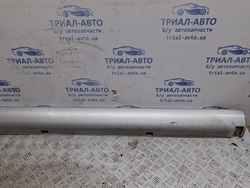 Накладка порога внешняя правая Kia Sorento BL 2.5 diesel D4CB