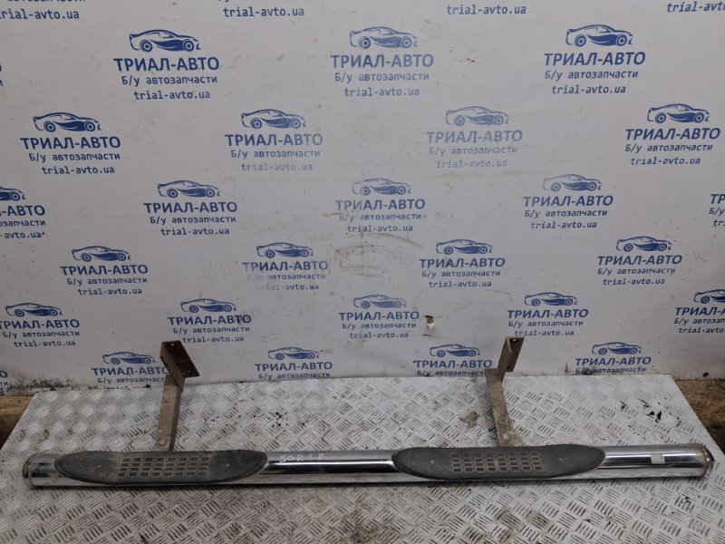 Подножка правая Kia Sorento 2002-2011 BL 2.5 diesel D4CB Б/У