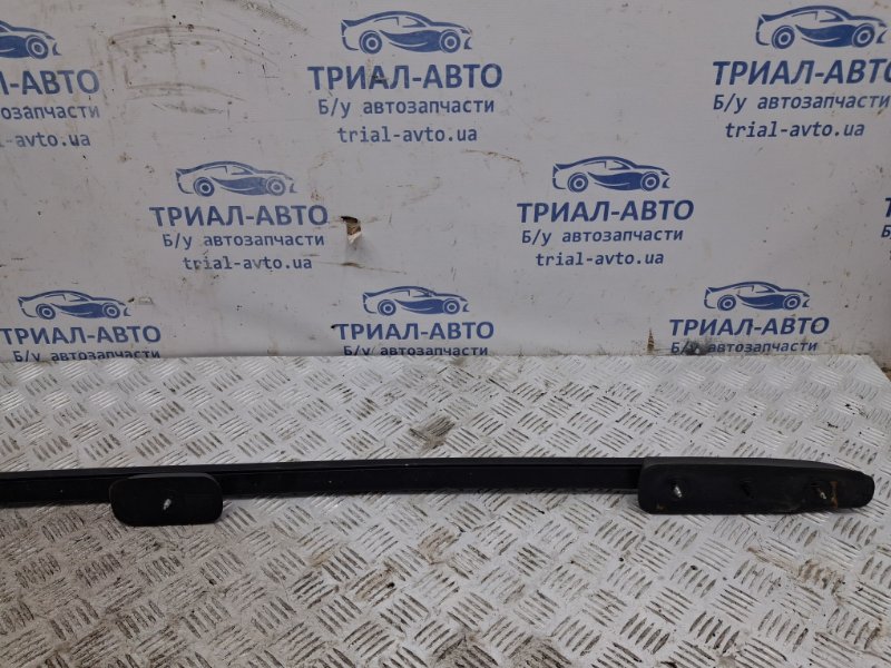 Рейлинг на крышу правый Sorento 2002-2011 BL 2.5 diesel D4CB