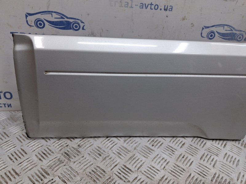 Накладка двери задняя левая Kia Sorento BL 2.5 diesel D4CB