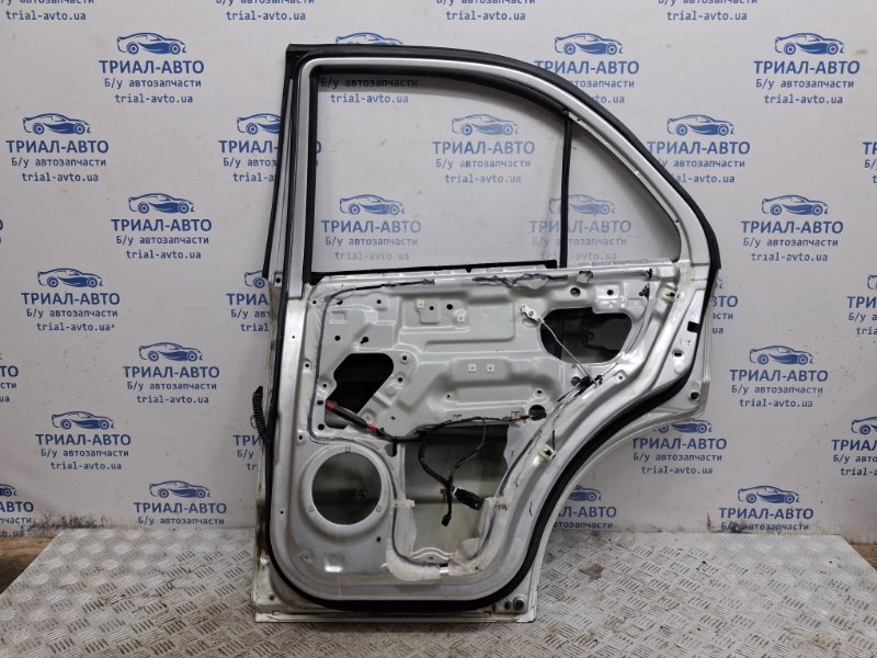 Дверь задняя правая Sorento 2002-2011 BL 2.5 diesel D4CB