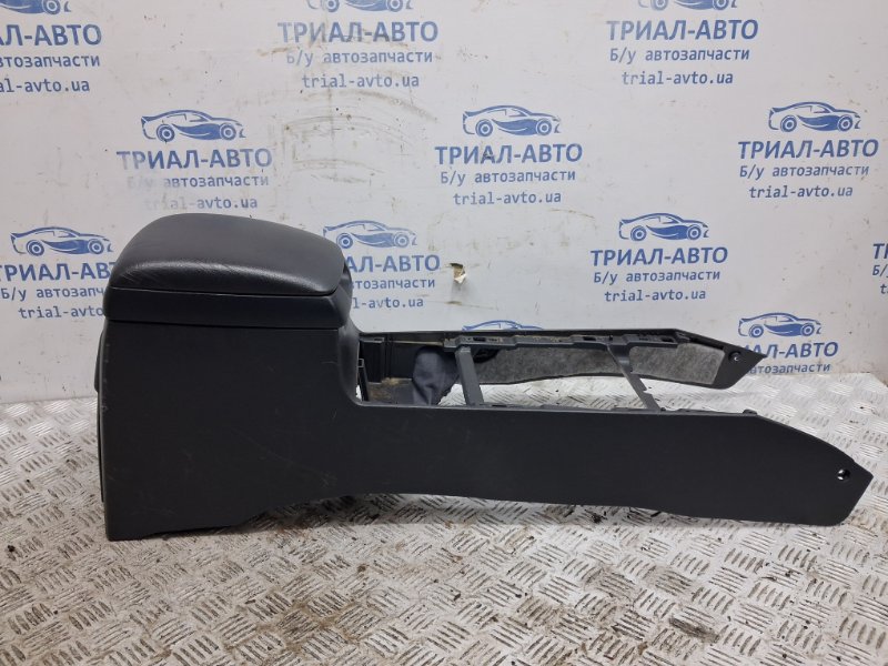 Подлокотник Sorento 2002-2011 BL 2.5 diesel D4CB