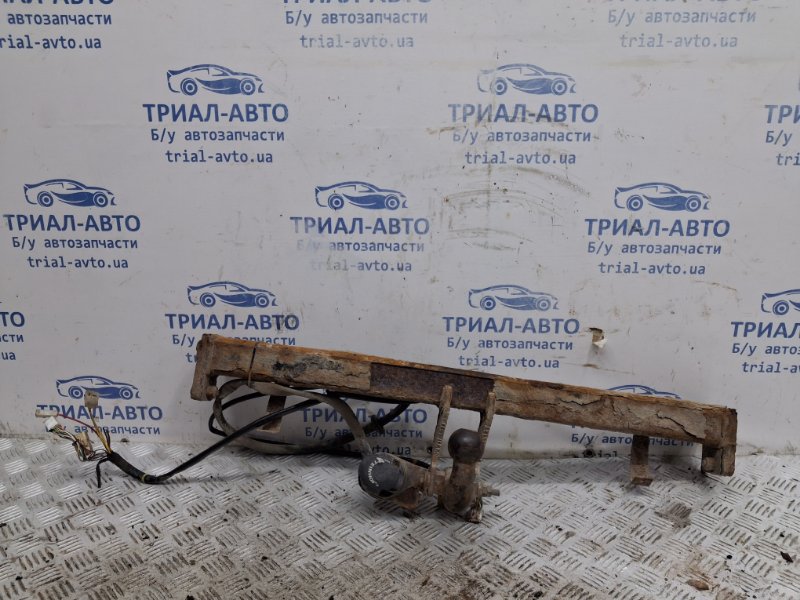 Запчасть фаркоп Kia Sorento 2002-2011 BL 2.5 diesel D4CB Б/У Фаркоп Kia Sorento 2002-2011 BL 2.5 diesel D4CB Б/У