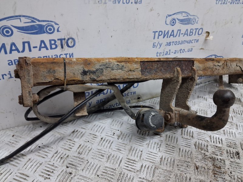 Фаркоп Kia Sorento BL 2.5 diesel D4CB Фаркоп Kia Sorento BL 2.5 diesel D4CB